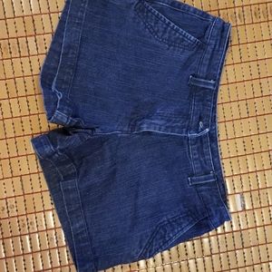 SIZE 2 ladies New York and Company jean shorts. Like new